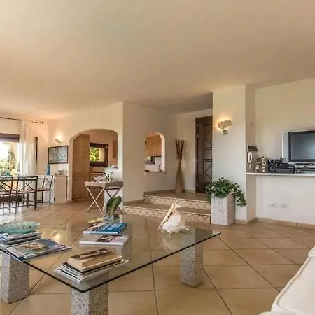 Welcome To Artistic House W Pool Vakantiehuis *